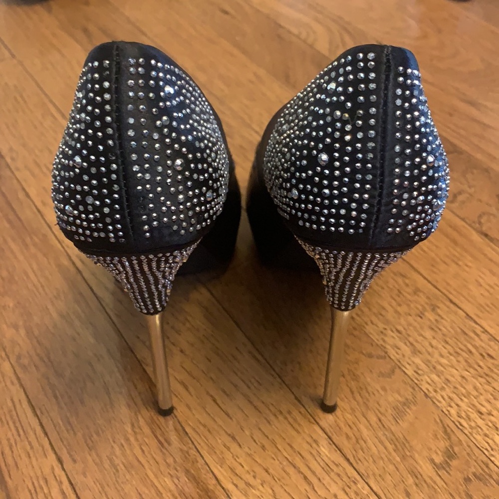 High heels - Picture 3 of 9
